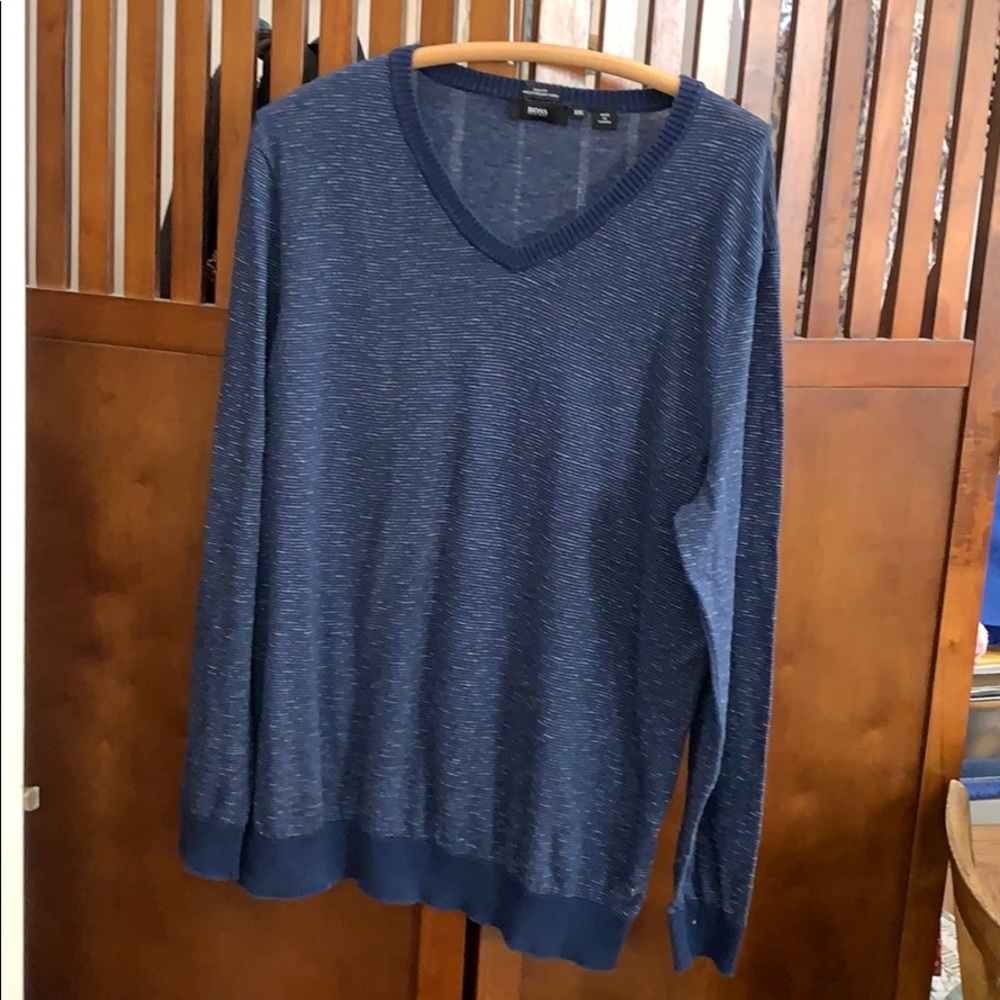 Hugo Boss men’s v-neck sweater size XXL